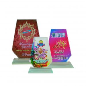 Crystal Plaques CR8000 – Exclusive Crystal Glass Awards