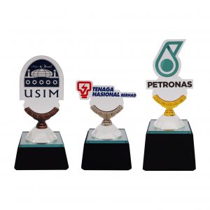 Crystal Trophy CR8295 – Exclusive Crystal Glass Awards With Acrylic Logo